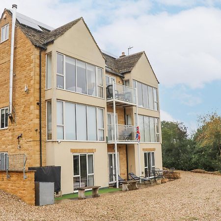 Beautiful Cotswold View Appartement Bourton-on-the-Water Buitenkant foto