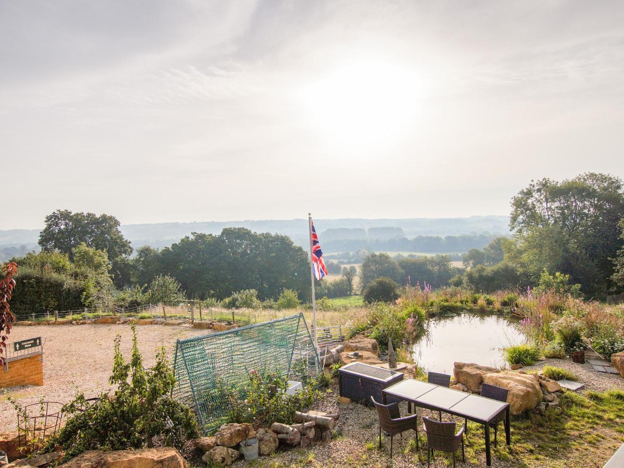 Beautiful Cotswold View Appartement Bourton-on-the-Water Buitenkant foto