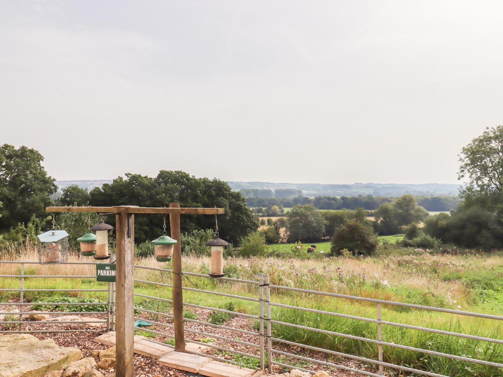 Beautiful Cotswold View Appartement Bourton-on-the-Water Buitenkant foto