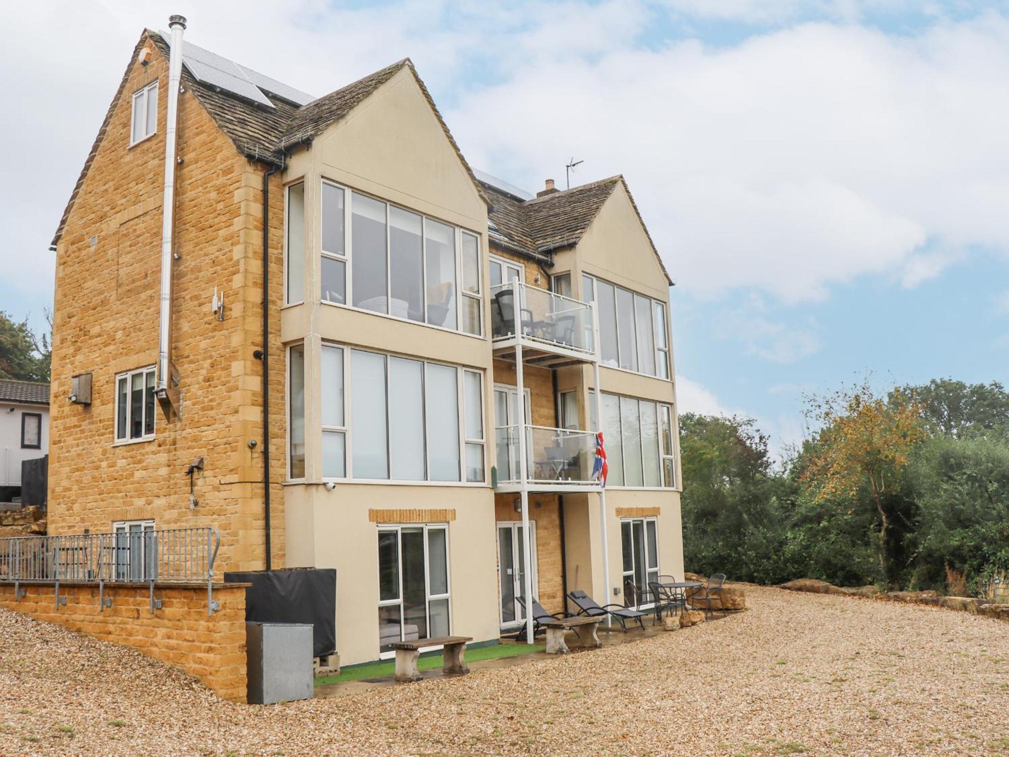 Beautiful Cotswold View Appartement Bourton-on-the-Water Buitenkant foto
