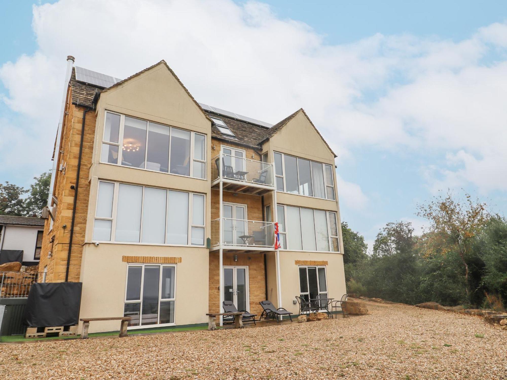 Beautiful Cotswold View Appartement Bourton-on-the-Water Buitenkant foto