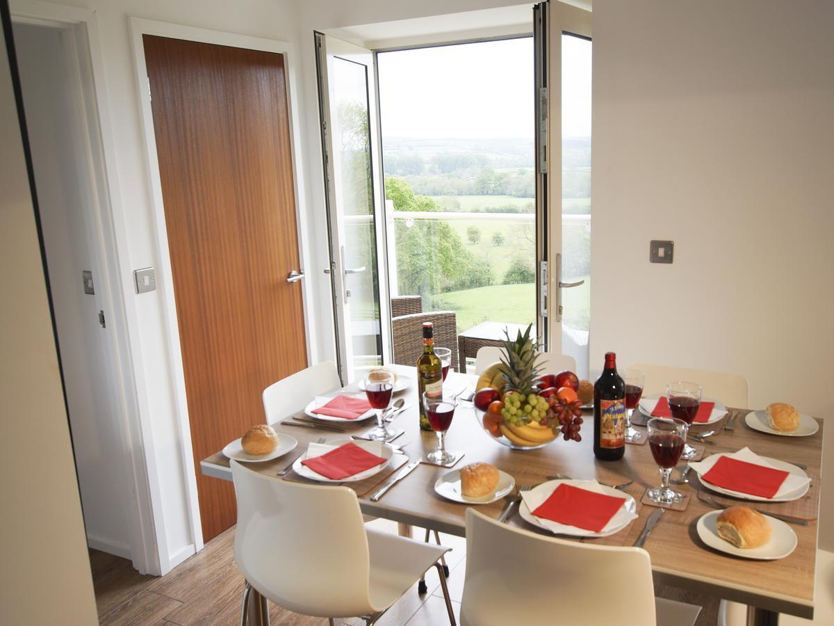 Beautiful Cotswold View Appartement Bourton-on-the-Water Buitenkant foto