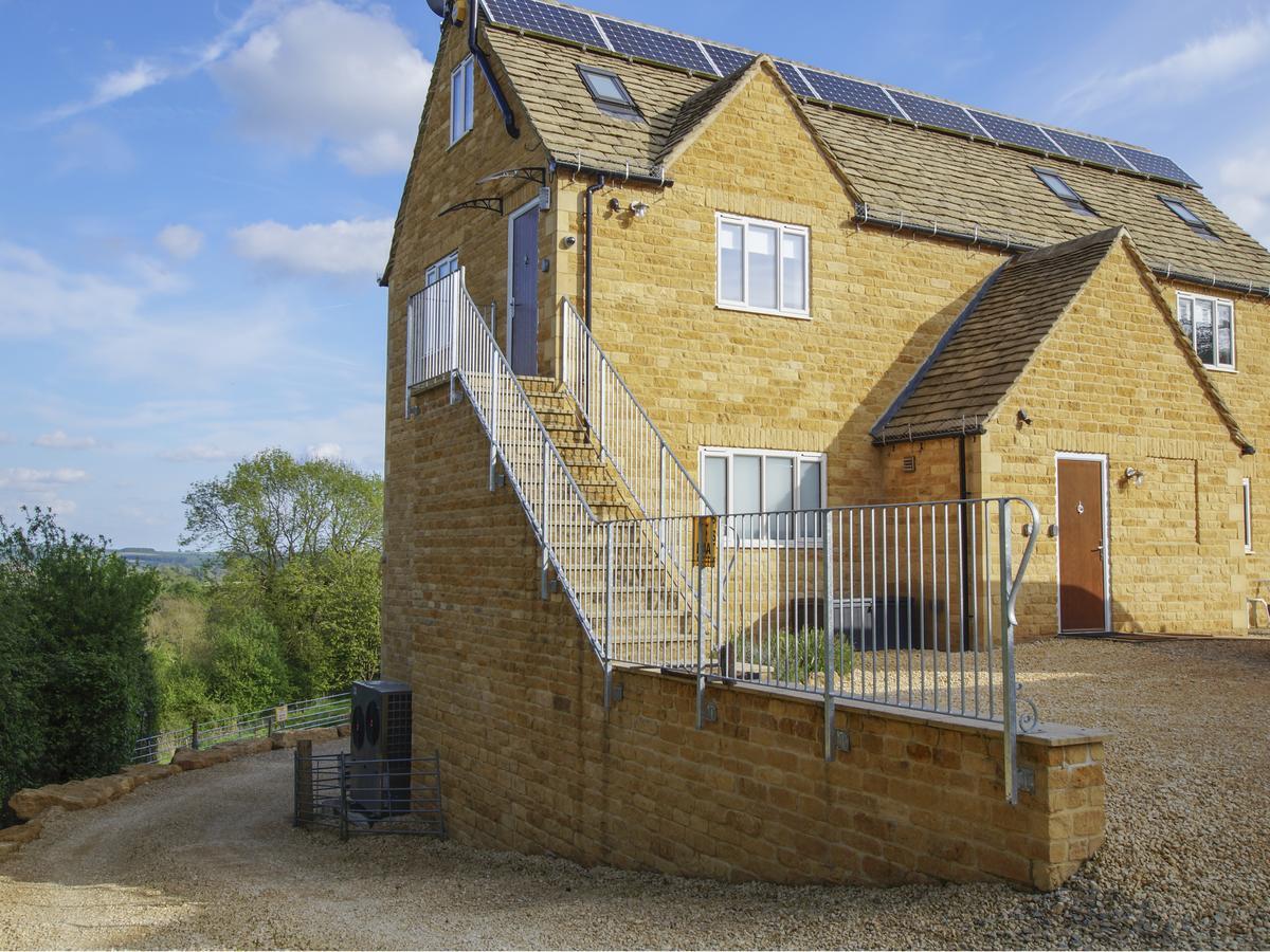 Beautiful Cotswold View Appartement Bourton-on-the-Water Buitenkant foto