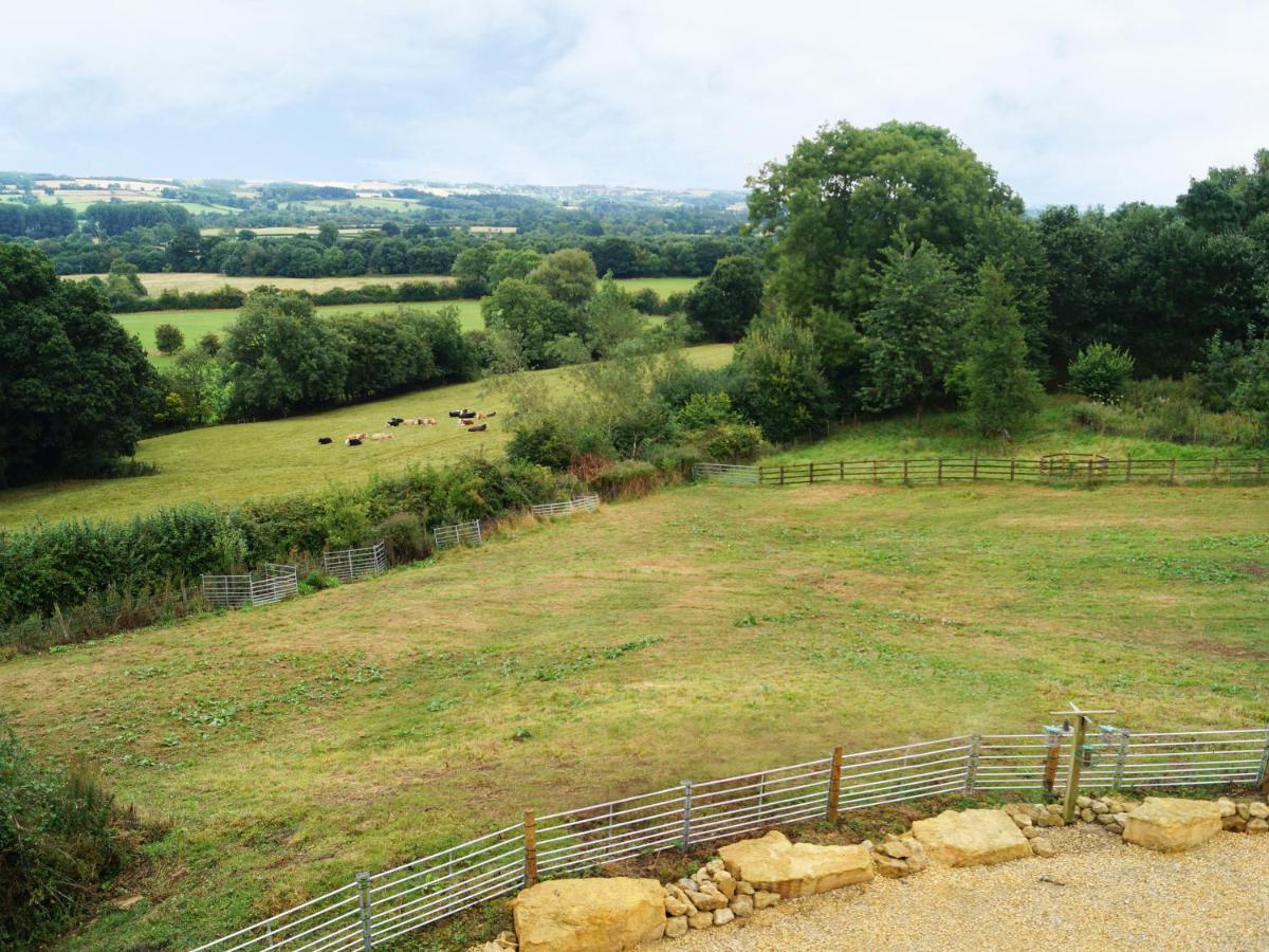 Beautiful Cotswold View Appartement Bourton-on-the-Water Buitenkant foto